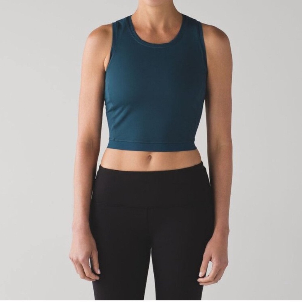 Lululemon Athletica Free Runner Tank
Alberta Lake
